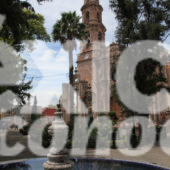 TEMPLO DEL SEÑOR DEL ENCINO, FUENTE, BARRIO DE LA PAZ, AGUASCALIETES, BAJÍO, BARRIO DE LA TRIANA, JOSÉ GUADALUPE POSADA, CRISTO NEGRO, BARROCO, BARROCO TARDÍO, 1744, SIGLO XVIII, NEOCLÁSICO, ANDRÉS LÓPEZ, MIGUEL CABRERA, RAFAEL JIMENO Y PLANES